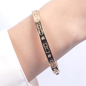 【新品•未使用】超美品　コーチcoachバングルブレスレット　シルバー コーチ COACH バングル レディース アクセサリー シルバー
